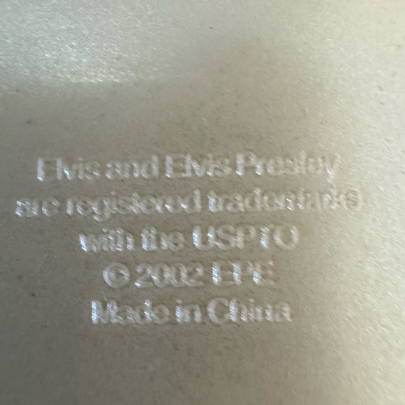 Vintage Elvis ornament - Picture 5 of 5